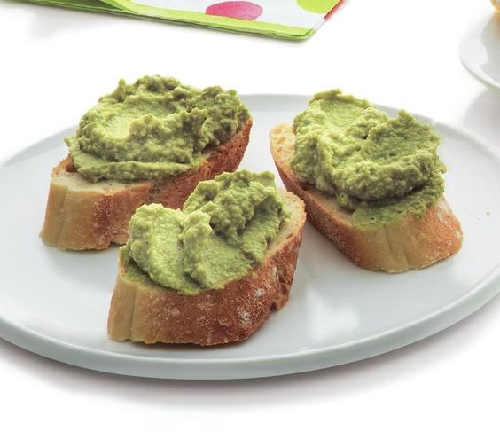 healthy-lunch-ideas-edamame-paste-bread