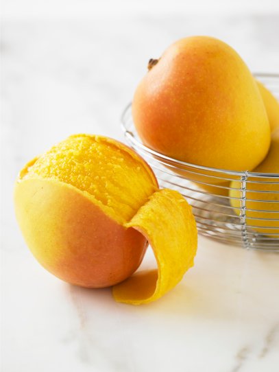 Peeled mango