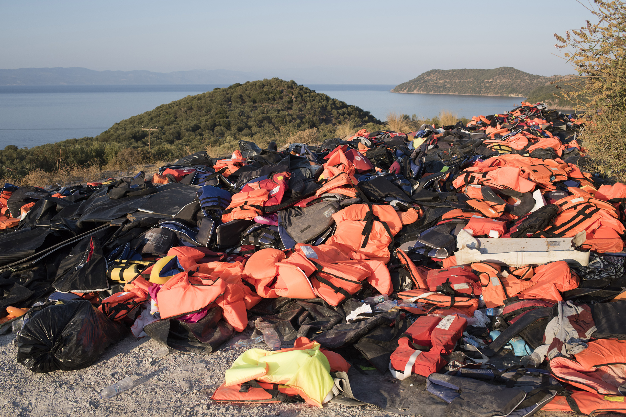 refugees-yuri-kozyrev-lesbos-greece