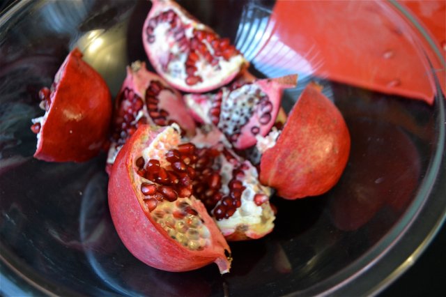 pomegranate-pieces-5