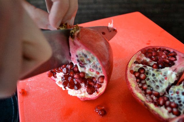 pomegranate-quarter-4