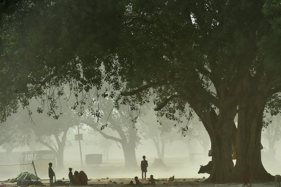 TOPSHOT-INDIA-WEATHER-HEAT